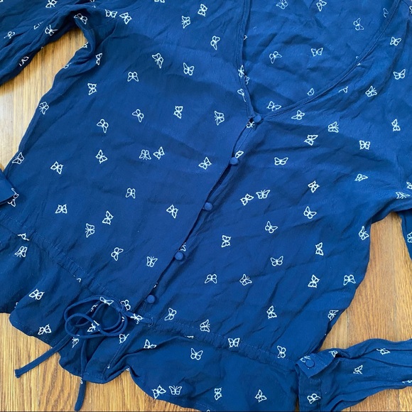 Rails Beaux Button Down Shirt in Navy Butterfly - Picture 5 of 5